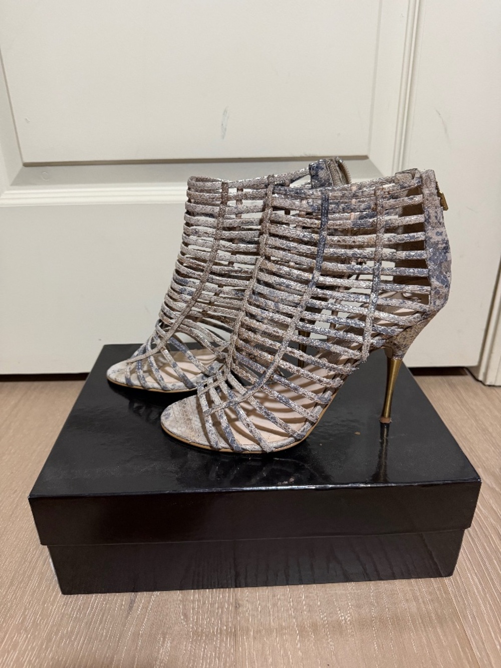 Boutique 9 Caged Metallic Open Toe Heeled Booties 8.5M